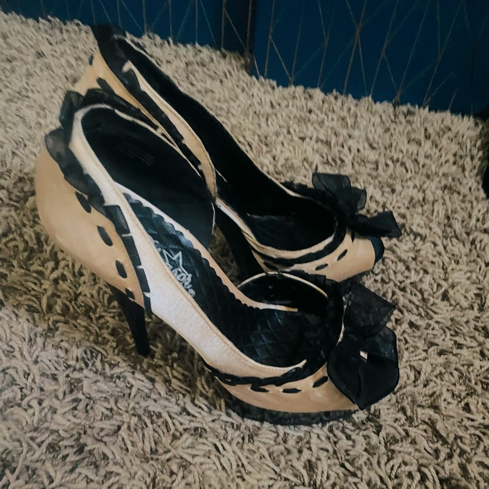 Pleaser heels black bows tan